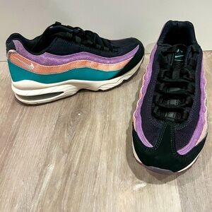 Nike Air Max 95 Have A Nike Day Kids Size 6.5Y